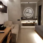 Avra Luxury Mykonos 3* Tourlos