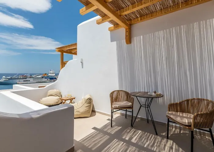 Avra Luxury Suites Mykonos טורלוס