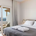 Avra Luxury Mykonos 3* Τούρλος