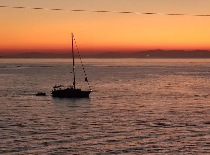 Avra Luxury Mykonos 3* Tourlos