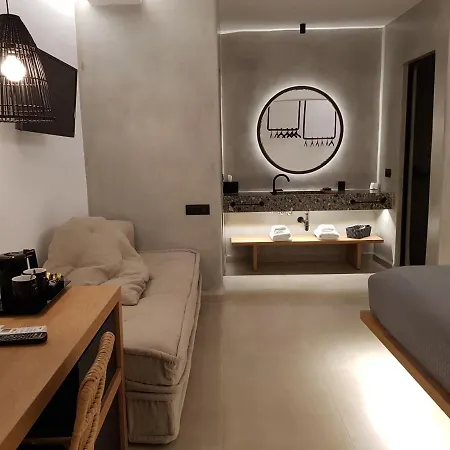 Avra Luxury Mykonos 3* Τούρλος
