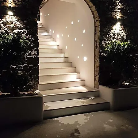 Avra Luxury Mykonos 3* Tourlos