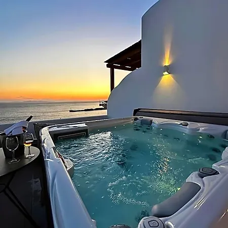 Avra Luxury Mykonos Hotel Tourlos