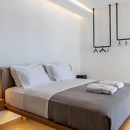 Avra Luxury Mykonos 3* Tourlos