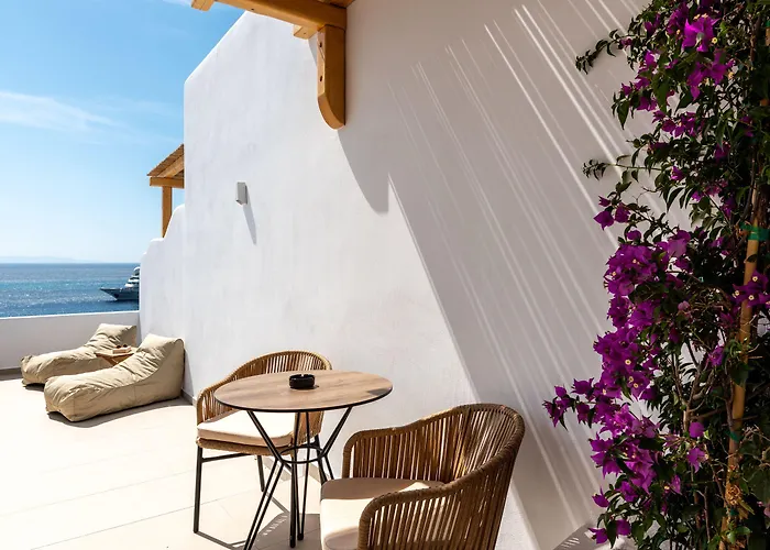 Avra Luxury Suites Mykonos 3*