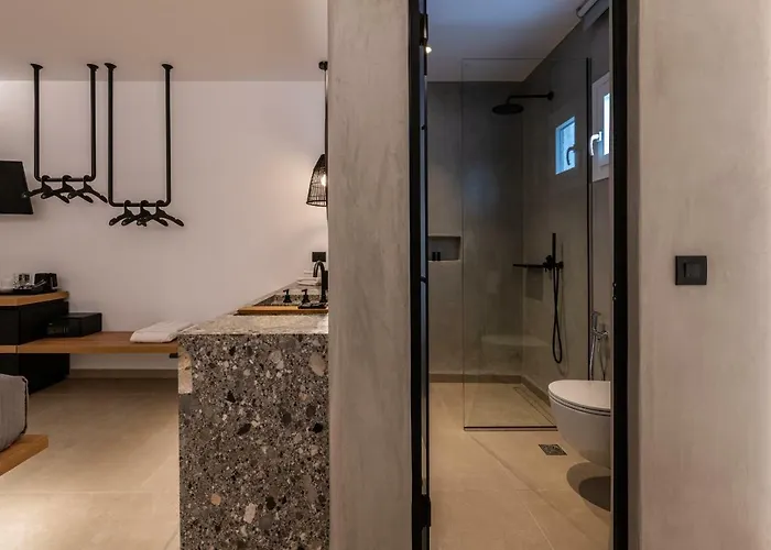 Avra Luxury Mykonos Hotel Tourlos